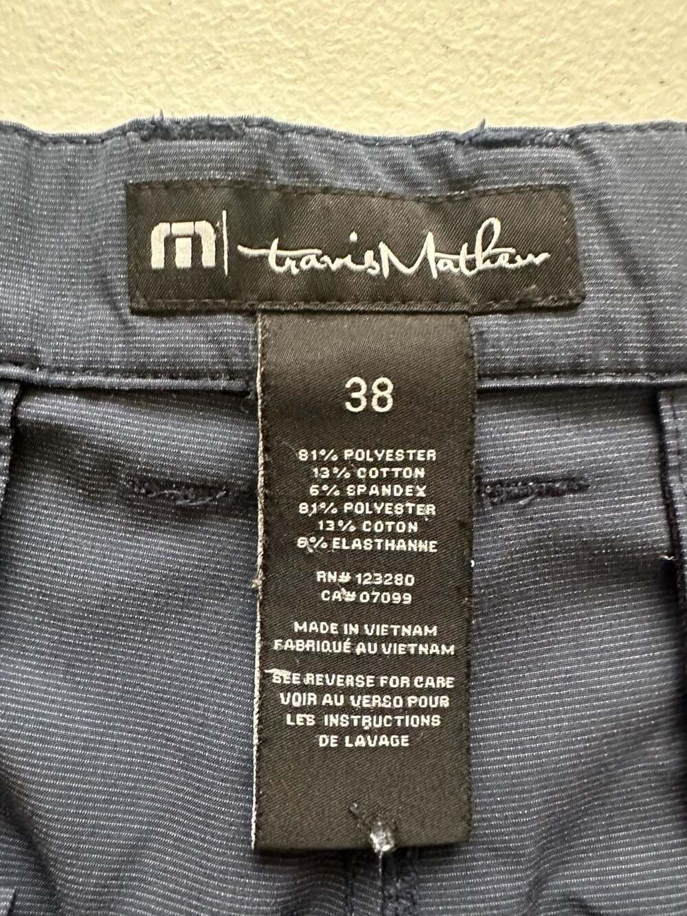 TravisMathew Golf Shorts Men’s Size 38 Navy Blue Performance Stretch Casual Flat - Picture 4 of 9